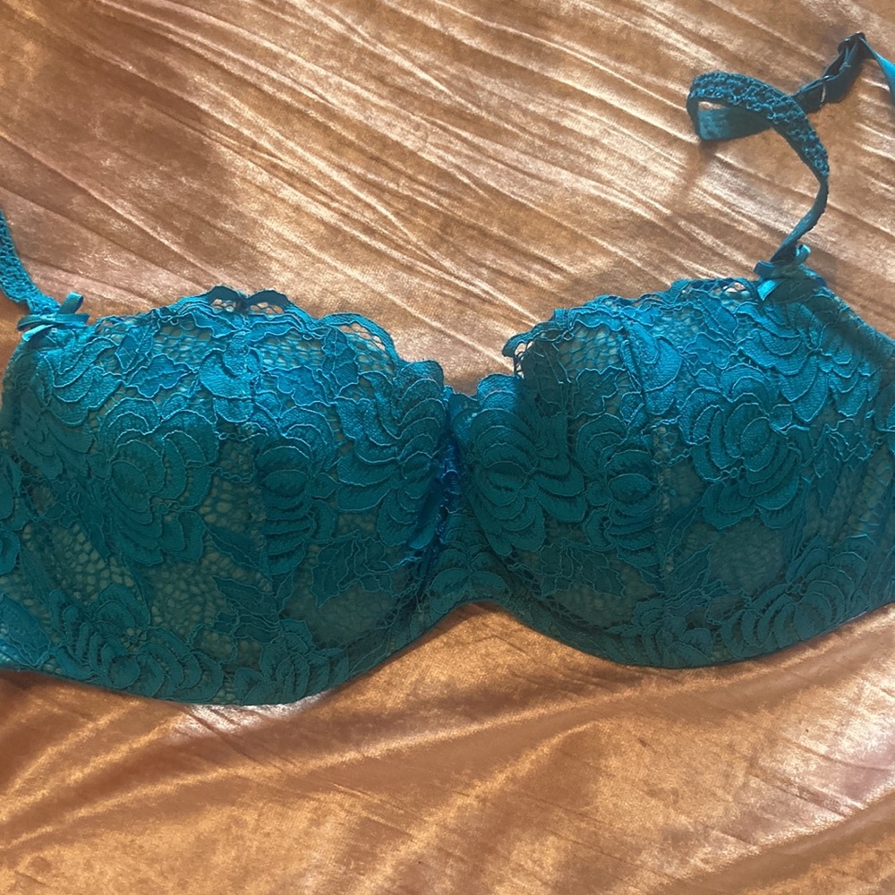 Blue Lace Bra - Picture 2 of 5